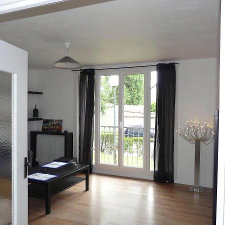 Agreable Appartement A Champigny Sur Marne Шампини сюр Марн Екстериор снимка